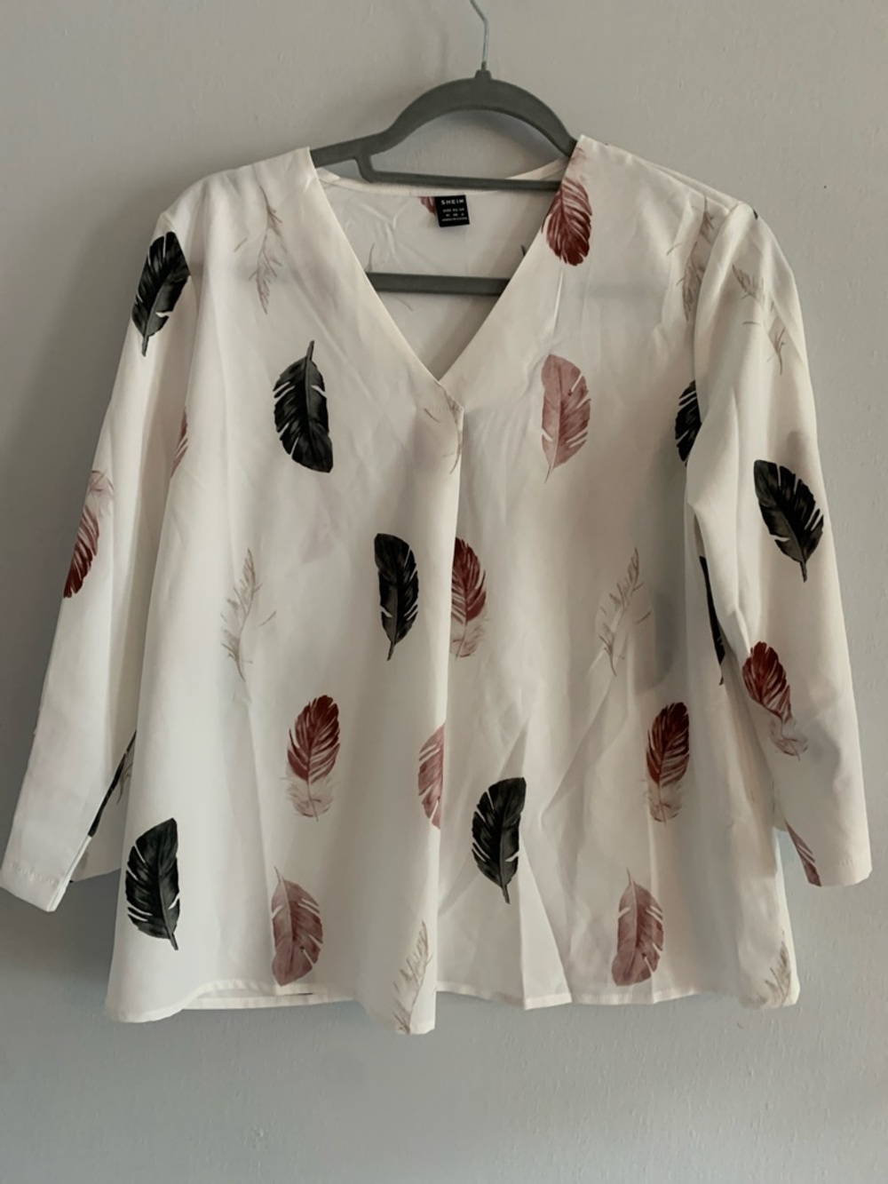 SHEIN Women’s V-Neck Feather Print Blouse - White with Pink & Black Feathers